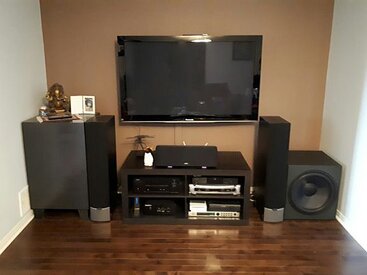 UXL-18 0070.jpg