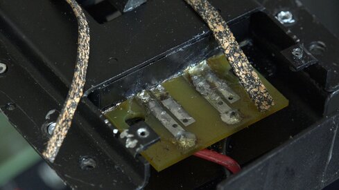 008 cleaning up the connections a bit.jpg