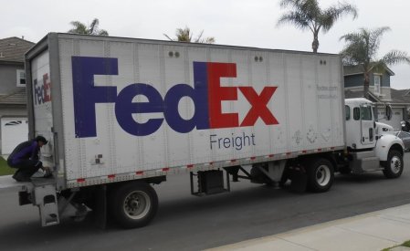 FedEx.JPG