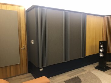 room left.jpg