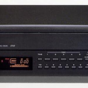 Yamaha CDC-805