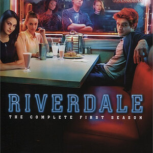 Riverdale-the-complete-first-season-cover-art