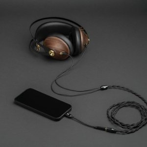 Media 'Meze Audio - 99 CLASSICS 2ND GEN - photo asset.jpg' in album 'cedia 2025'