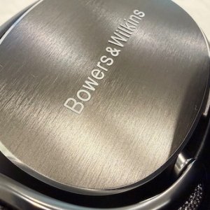 bowers & wilkins Px8 S2 Review