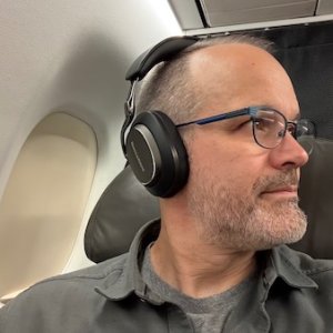 bowers & wilkins Px8 S2 Review