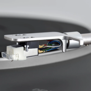 Denon turntable DP-500BT
