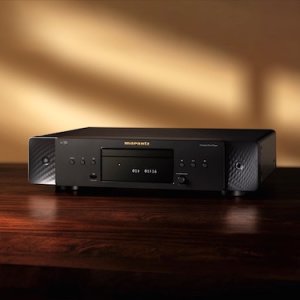 Marantz - CD 70 - Black - Lifestyle 02.jpeg