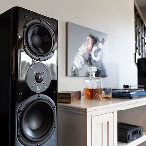 SVS Prime Pinnacle Speaker