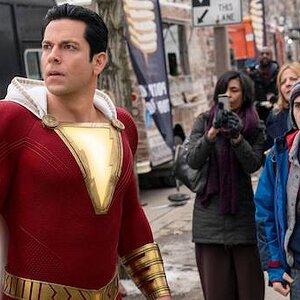 Zachary-Levi-und-Jack-Dylan-Grazer-in-Shazam-Steve-Wilkie-DC-Comics-Warner-Bros-Entertainment-...jpg