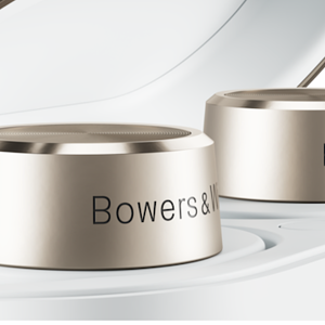 bowers & Wilkins PI7 wireless in-ear headphone review
