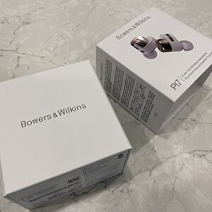 bowers & Wilkins PI7 wireless in-ear headphone review