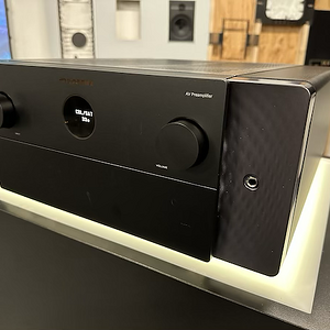 Marantz AV 10