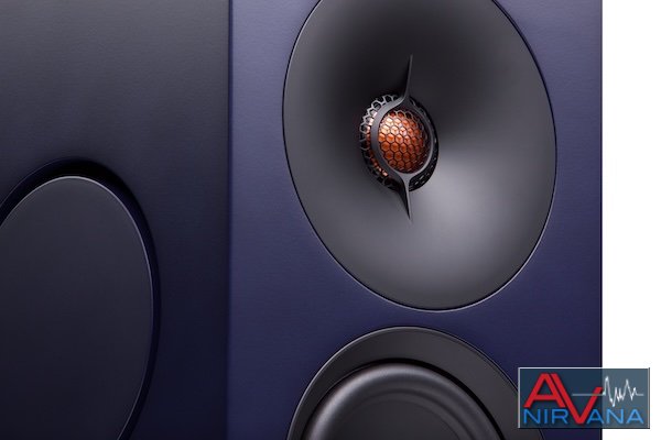 Cambridge_Speakers_LRM_Blue_Detail4.jpg