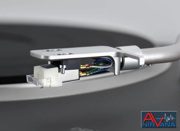 Denon turntable DP-500BT