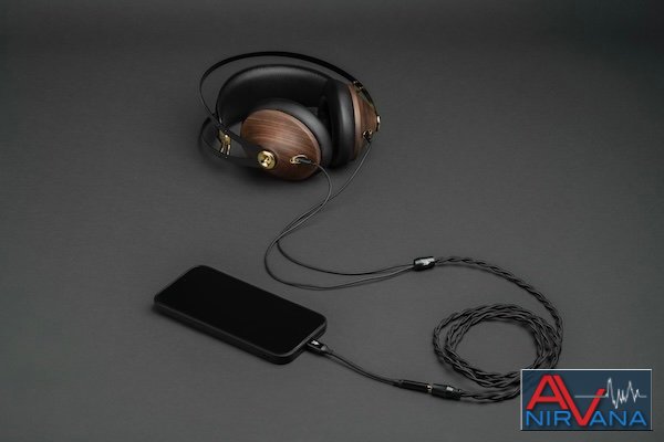 Meze Audio - 99 CLASSICS 2ND GEN - photo asset.jpg